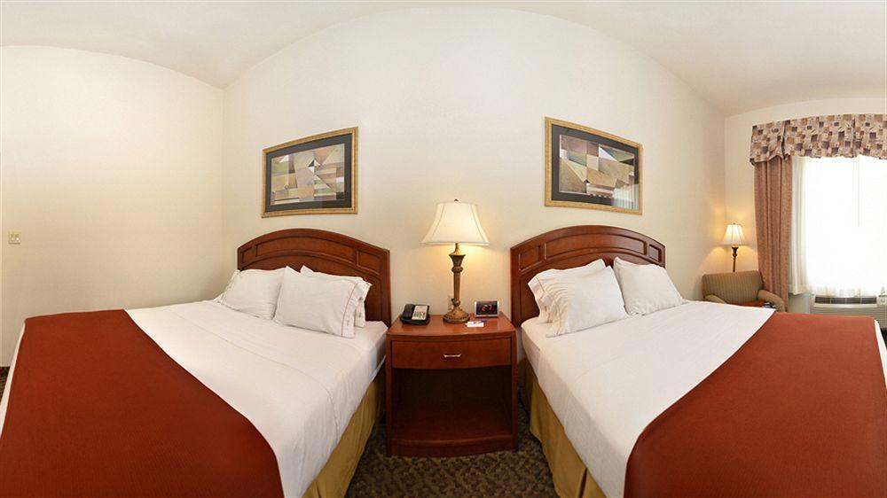 Holiday Inn Express Hotel & Suites Abilene Mall South By Ihg Esterno foto